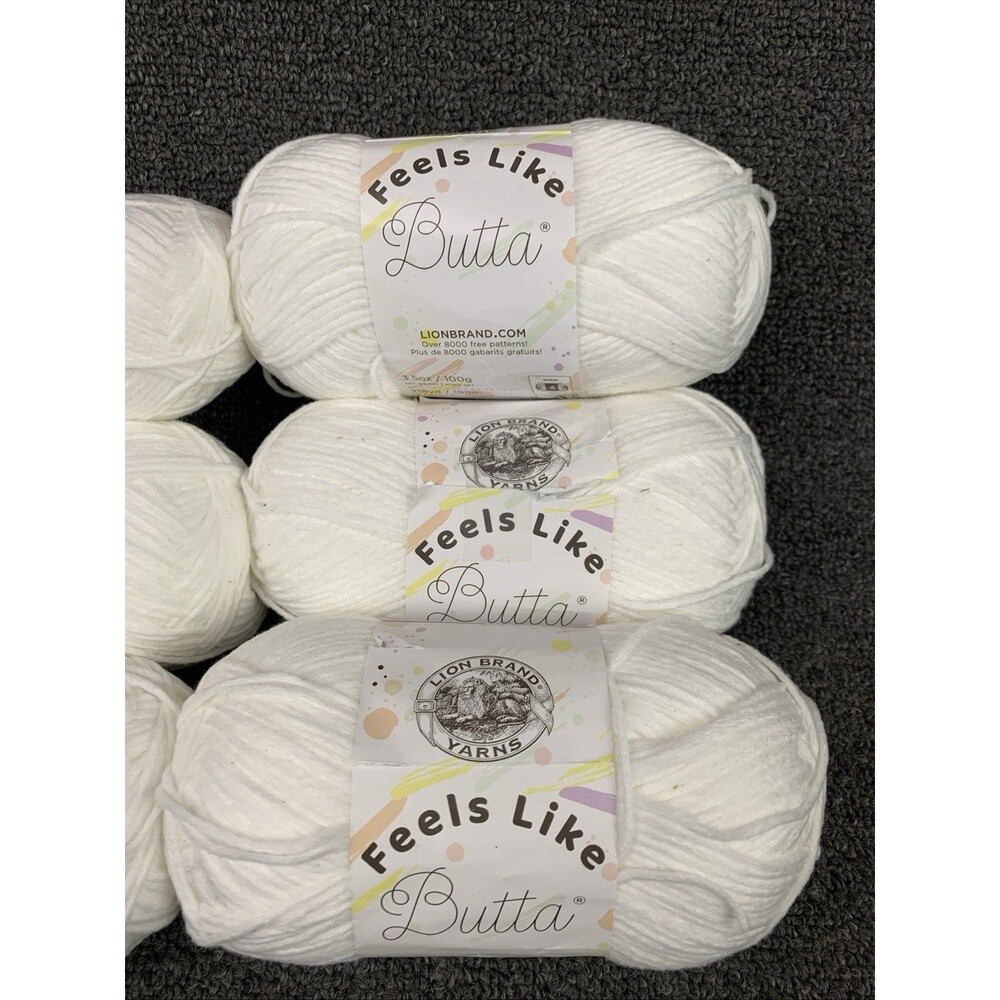 (lot Of 6) Lion Brand Yarn 215-100 Feels Like Butta Yarn White 3.5oz 218yds Each - Picture 2 of 9